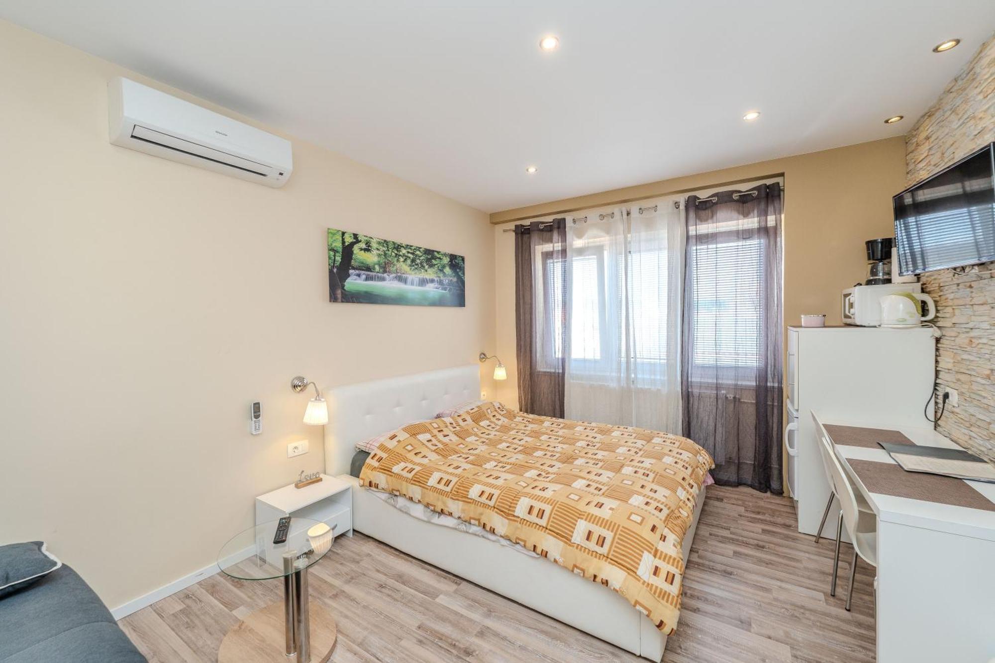 Apartments Bracic Spa Sukošan Exteriör bild